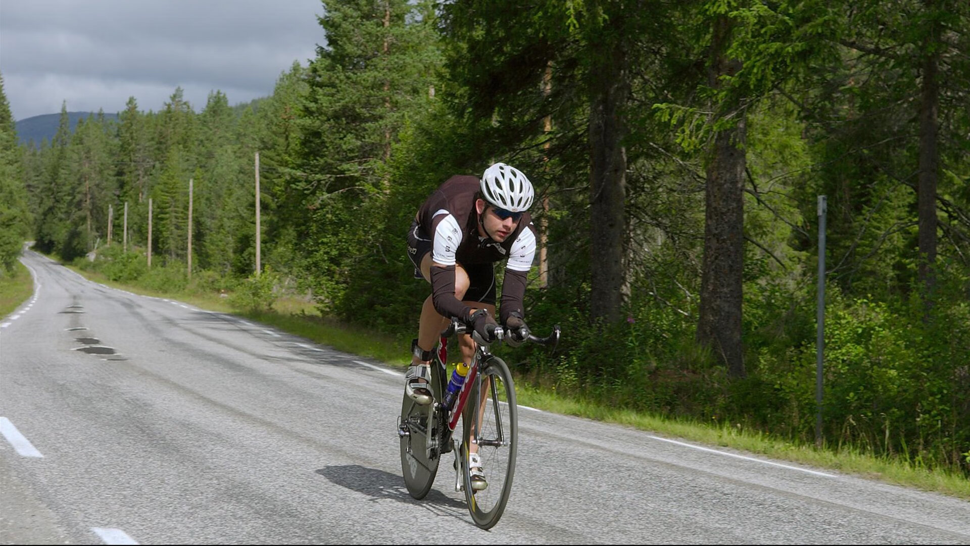 开云平台-西甲冠军争夺战:高水平压制与反击的巅峰对决,西甲 争冠